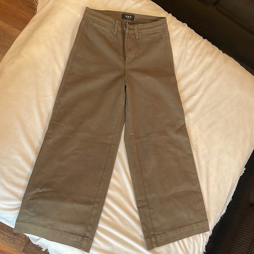 Women’s OAT high rise, wide leg pant, size 26
